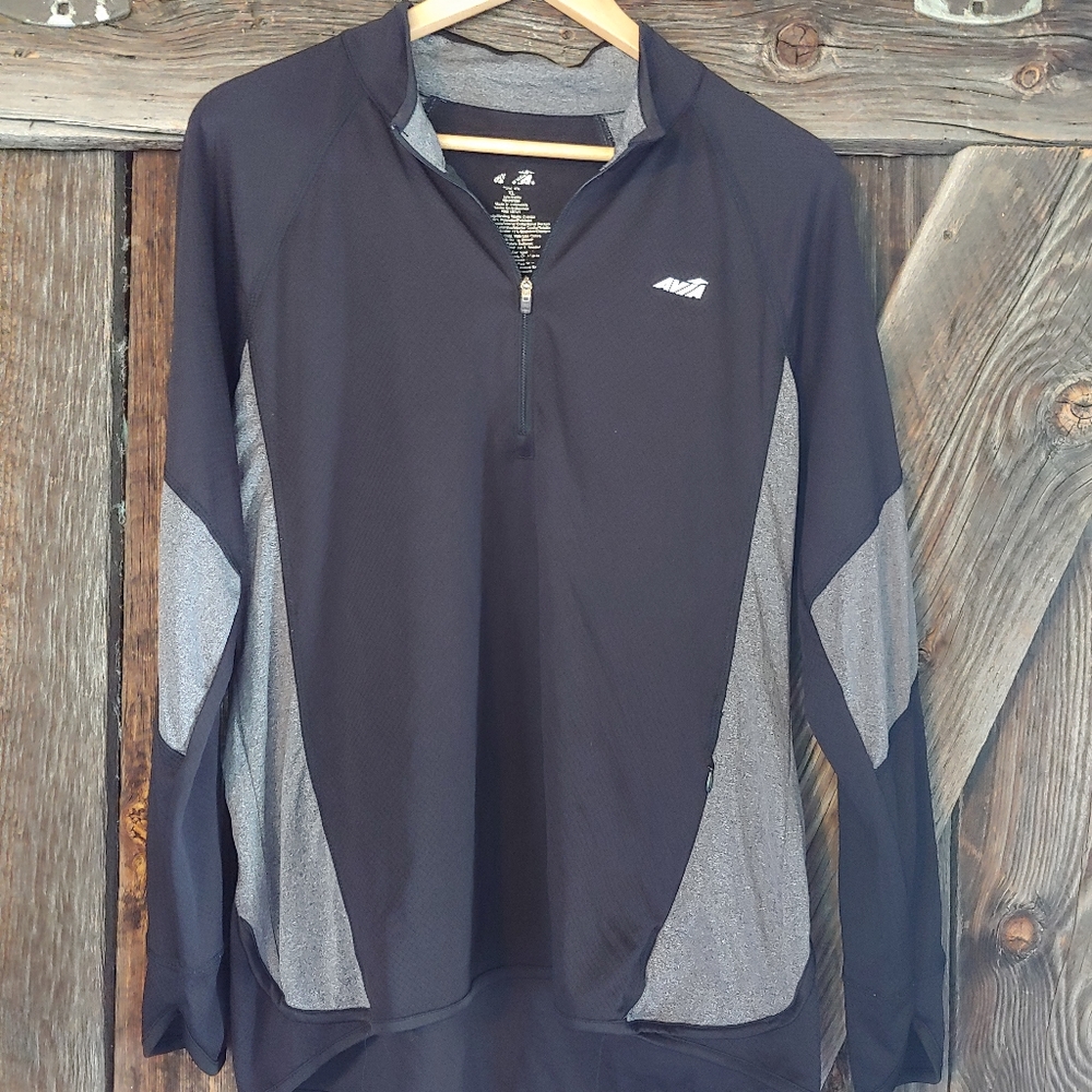 1/4 zip athletic pullover